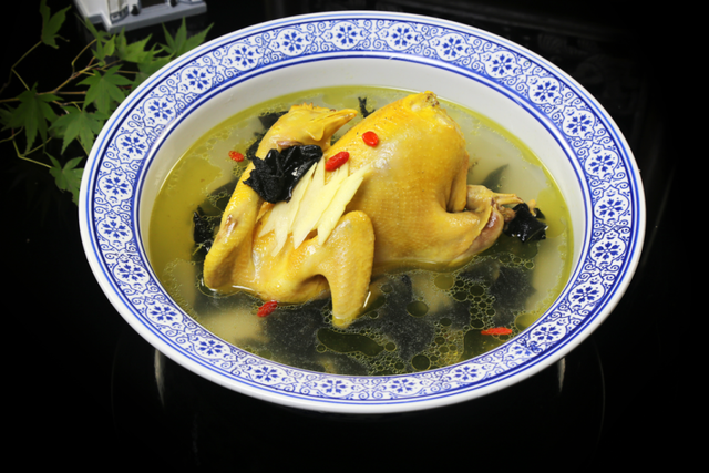 此心安处是黄山｜一位跑者的35场马拉松后，在徽州找到精神归乡 | 皖美冬日 | 第十五届安徽国际文化旅游节