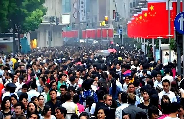 中国将迎人口死亡高峰！22年1041万	，23年1100万，去年死亡多少？