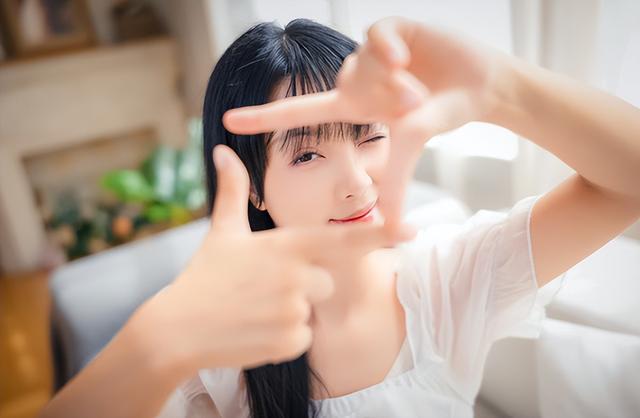 国产35mm定焦时代到来，先有美科，现在七工匠也登场，售1599元