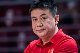 蔡斌成众矢之的！吴冠希为妻子发声：你很难！3扣2中却不给机会图片