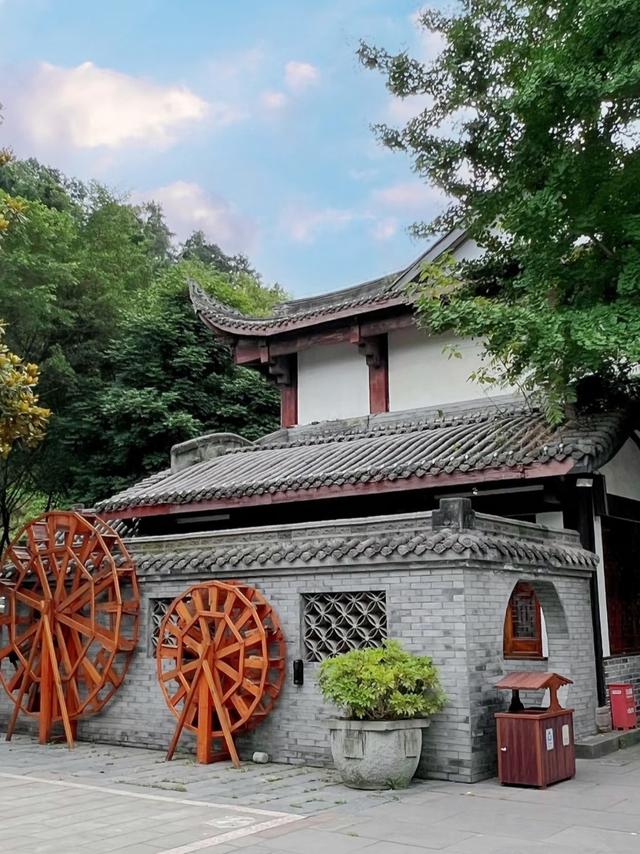 成都呆了，重庆愣了，乐山怎么就成了全民慢生活的代表？