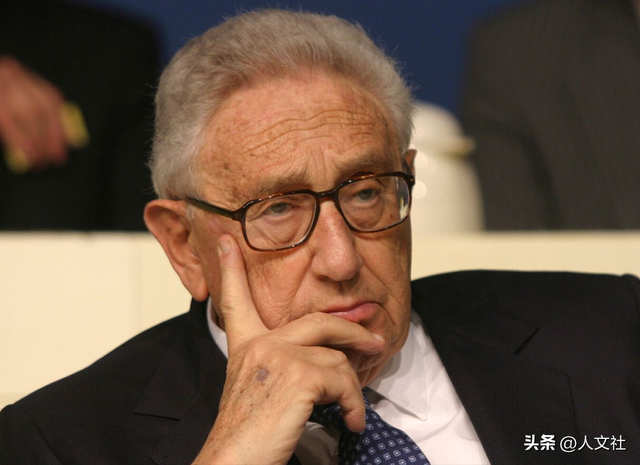 基辛格生前大胆预测：第三次世界大战爆发，敢打美国的国家就3个