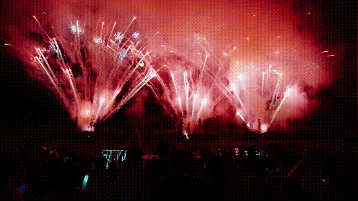 国庆神仙玩法来啦！仙缘盛会、烟花瀑布、火人狂欢，假期欢乐天花板，就在明月山→