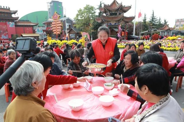 第十四届！振兴小镇“老”有意思了！