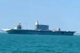 中国这是又造了个啥？民用航母？图片