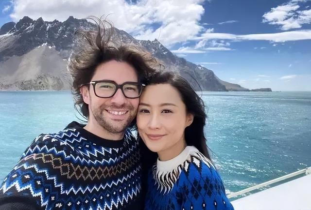 因生不出孩子被踢出豪门，二婚后却儿女双全，陈法拉终于扬眉吐气