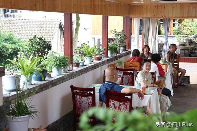 “以改抵费”助力民宿换新颜 让“歇脚处”升级为“心归处”