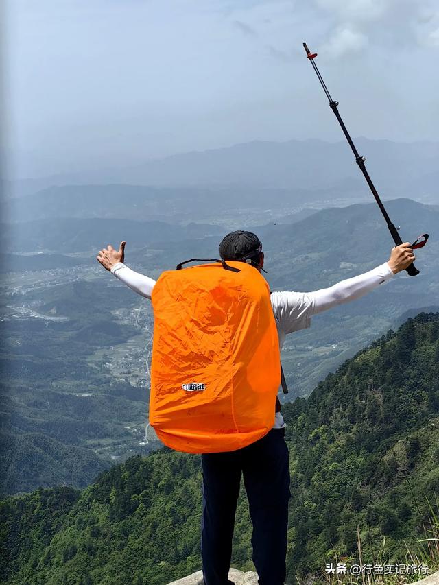重装反穿江西武功山，发现认识的都是一日朋友，散了就不会再见了