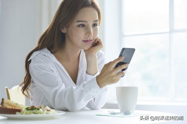 夫妻之间最伤丈夫心的，大多是妻子的3种行为，基本错不了