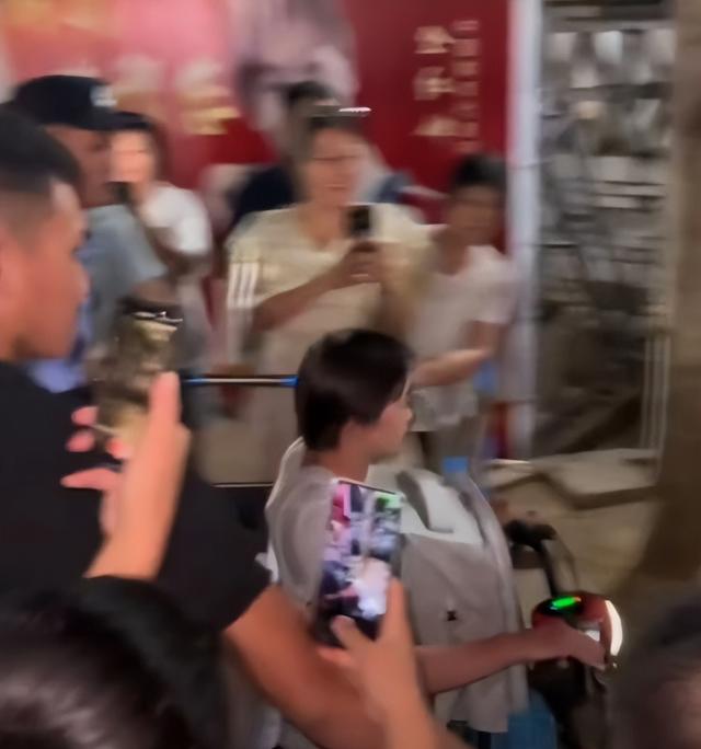 原来我们都被骗了！官媒发文，揭开18岁全红婵真实处境，误会太深