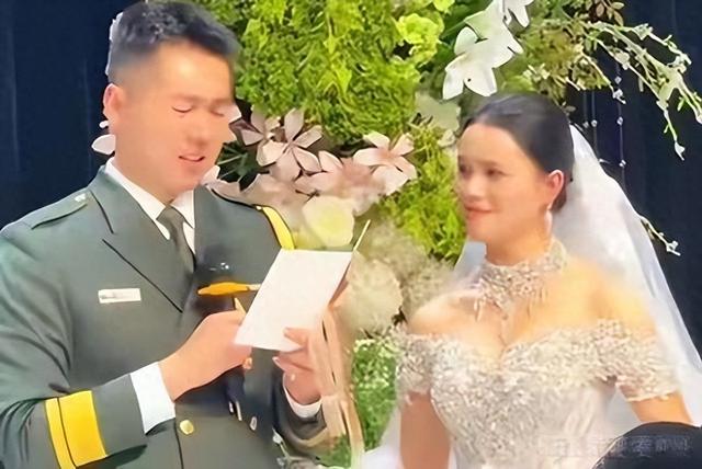 最帅升旗手张自轩大婚不到24小时，荒唐一幕出现	，新娘受无妄之灾