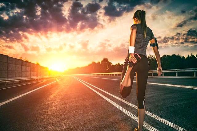 不要日行一万步！医生严肃警告：60岁后，5种运动能不做就不做