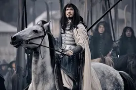 他和吕布齐名，让曹操都闻风丧胆，为何打张飞时却不敢下死手？图片