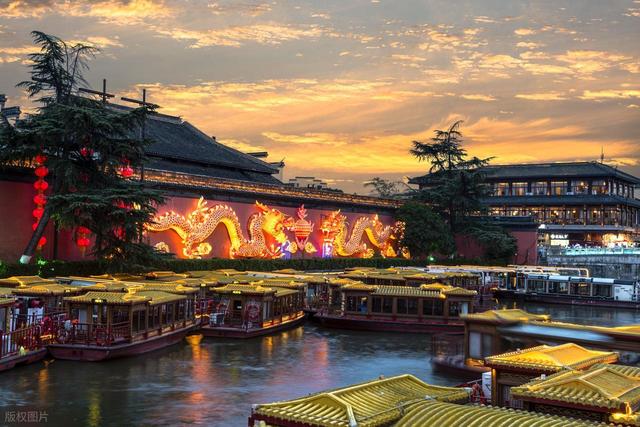 石象路银杏黄了！秋日南京必走的几条经典路线