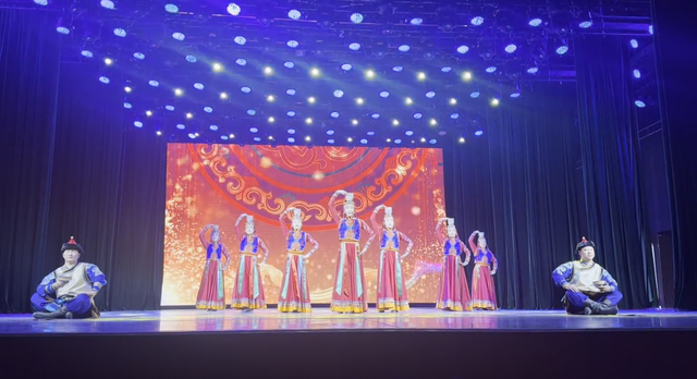 高能来袭！贵阳路边音乐会·花溪 | 乌兰牧骑60周年巡演奏响“敕勒歌林城谣”！