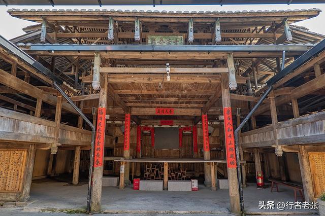 走遍福建古村落，一座千年太后坊一条百年奈何桥，白云山下晓阳村