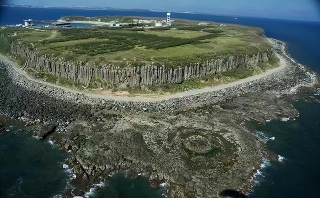 台湾专家发言：如果中国收复东沙群岛、澎湖岛，台湾肯定会崩溃