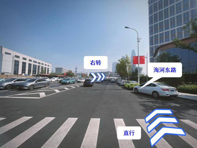 解锁三条灯光秀Citywalk路线，避开“人从众”！