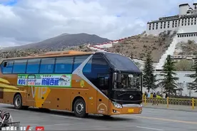 火出圈的“铁腚大巴”河北也有，从秦皇岛进藏往返9000余公里，耗时22天图片