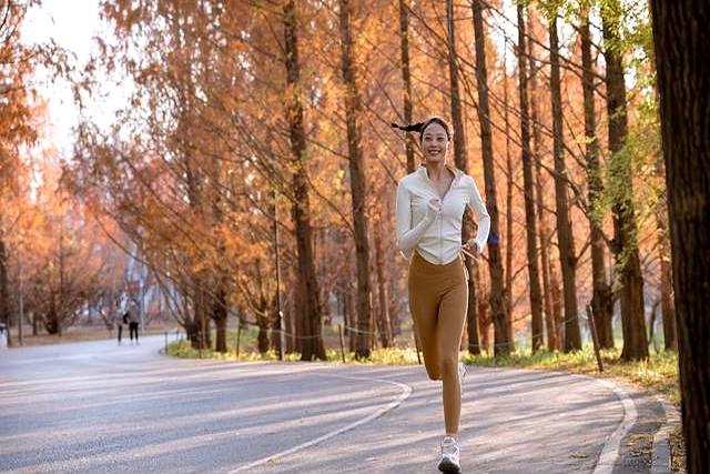 上年龄不能慢跑？钟南山院士提醒：60岁以后，牢记慢跑“2不要”