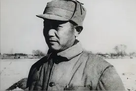 李先念晚年直言：我一生有两个老师，一个教我打仗，一个教我经济图片