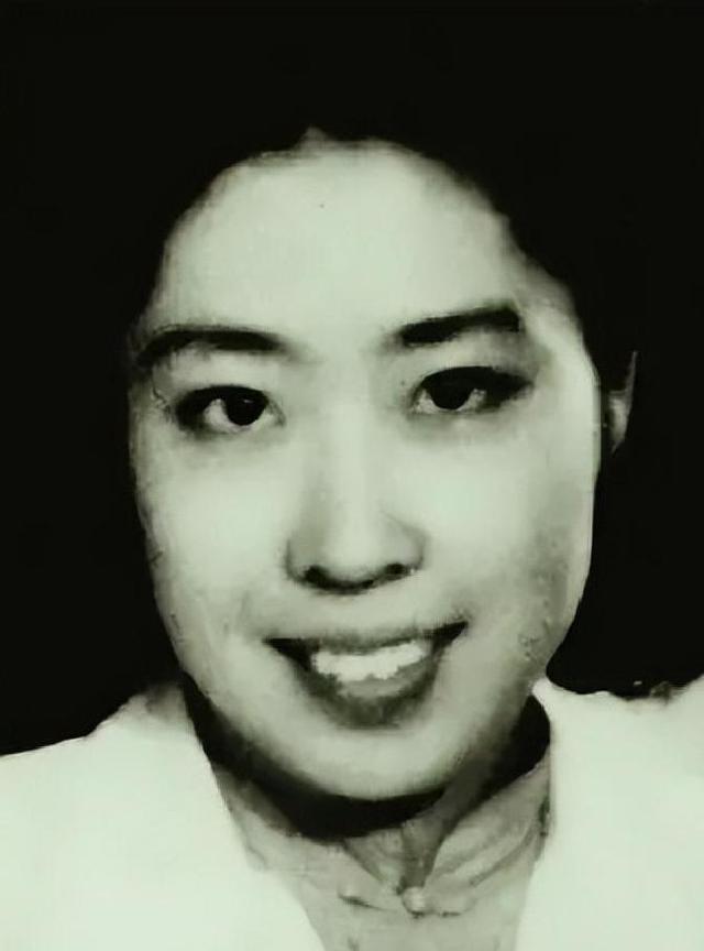 2004年毛、刘两家聚会，王光美说出一句话，李敏李讷顿时红了眼眶