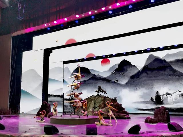 杂技江湖、古韵运河、空心宫面，吴桥三绝等你来！