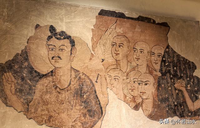 2025环南疆沙漠铁路背包自由行日记(1)——从乌鲁木齐到若羌