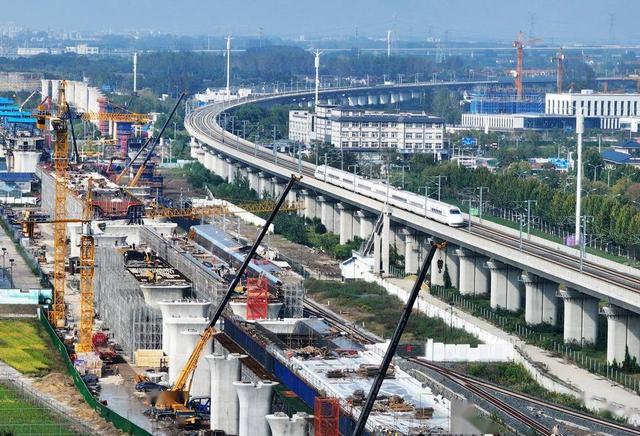 高铁建设真在降温吗？国家要求严了，但未来5年还要建设1万多公里