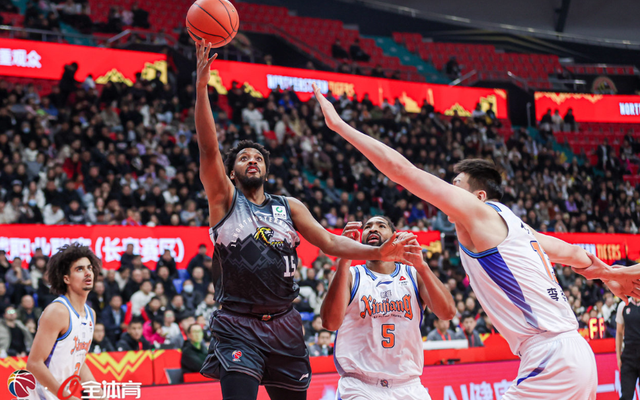 CBA最新积分榜，辽宁险胜大黑马，浙江终获首胜，北京胜露冠军相
