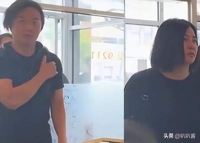 17岁拍三级，30岁被出轨，38岁嫁大佬，如今50岁没孩子还被宠成宝