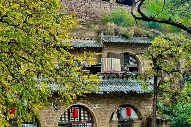 【晋陕过大年】平遥古城•王家大院•双林寺•壶口瀑布•春节活动