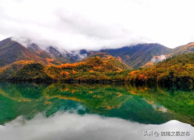 天下第一池，暗送秋波，美卷了！