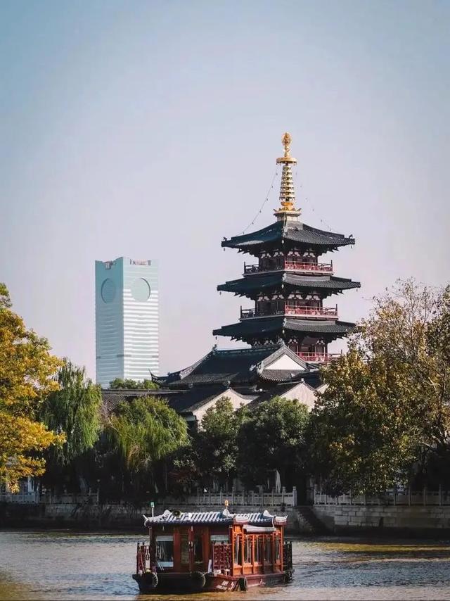 姑苏城外寒山寺