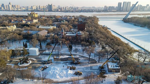 太阳岛雪博会堆起巨型雪块，要建什么？