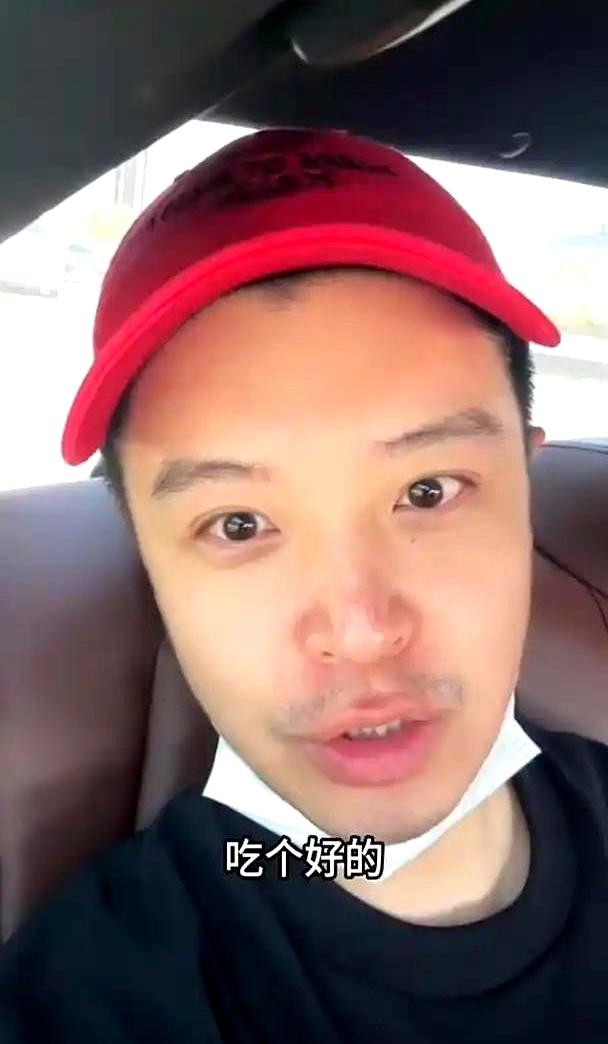 李纯婚后放纵开始还债了，健身累到大腿颤抖，带上北京爷们一起练