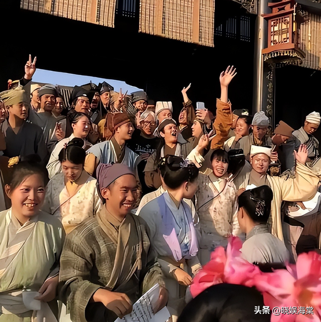 横店14万群演现状：美女泛滥成灾，光棍懒汉遍地，他们该何去何从