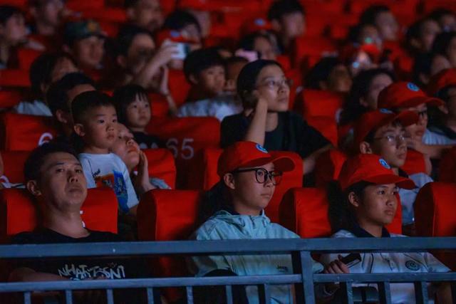 家长问爆了：「月映武夷」凭什么成暑假“必修课”？