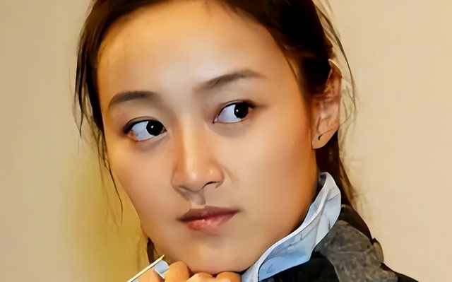 被传是陈坤儿子生母，离开央视的赵子琪，走上了另外一条道路