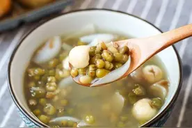 高血糖不能吃绿豆？医生告诫：绿豆虽解暑，这几类人可不能随便吃图片