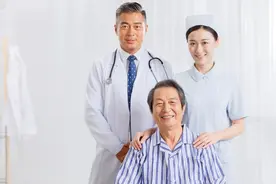 卧床患者护理要点，预防并发症是关键，家属需牢记！图片