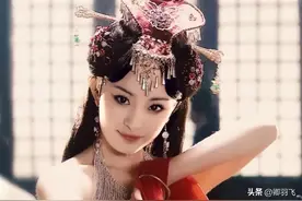 "揭秘女星狐狸眼：黑宝石下的秘密武器，谁的眼神能勾你魂？"图片