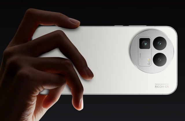 骁龙8至尊版开始普及，四款3000元新手机扎堆登场，哪款是你的菜