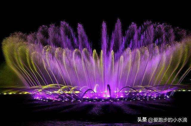 杭州西湖音乐喷泉：西子湖畔的水舞诗篇