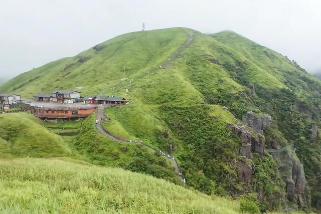 去了一趟江西武功山旅游,发了朋友圈,以为有人点赞,结果尴尬了