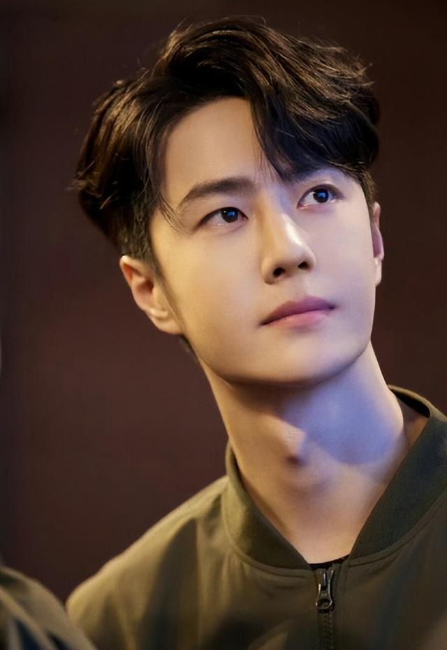 梁朝伟没有撒谎，“不合群”的王一博，才是娱乐圈真正的聪明人