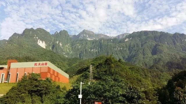 峨眉南山国际旅游度假区游玩攻略 | 解锁南山里周边度假玩法