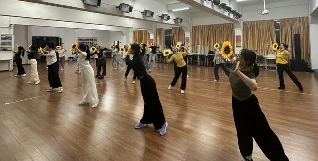 【活动预告】百姓风情，寻根珠玑，2025年全国“四季村晚”秋季主场活动即将举办！