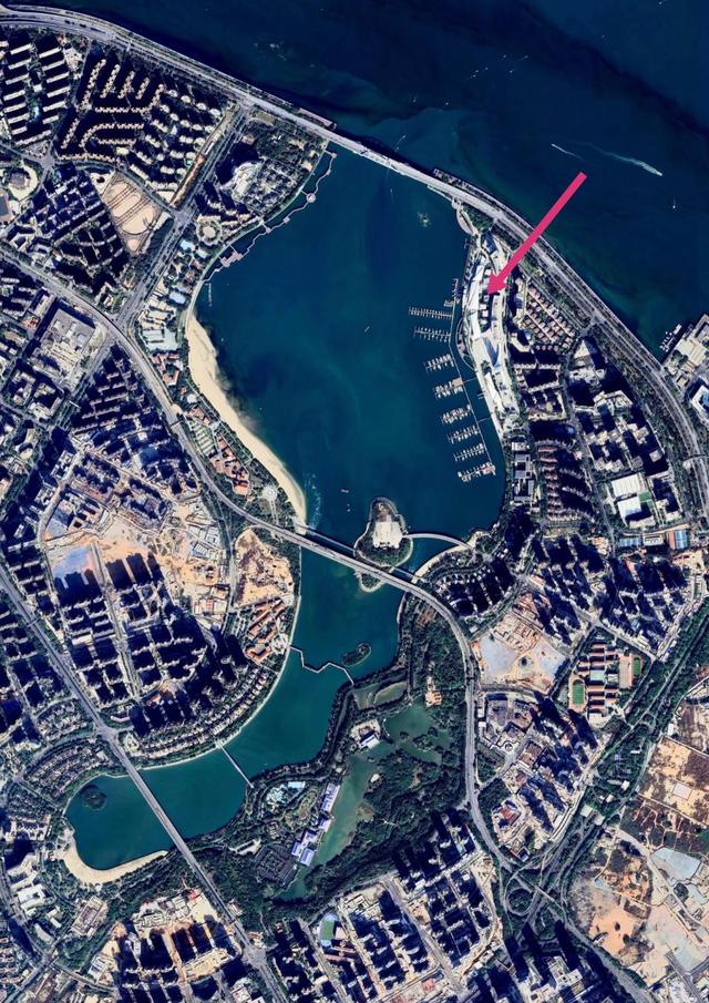 厦门五缘湾帆船港，坐拥2平方公里的宽阔水域，景观优美四季有风