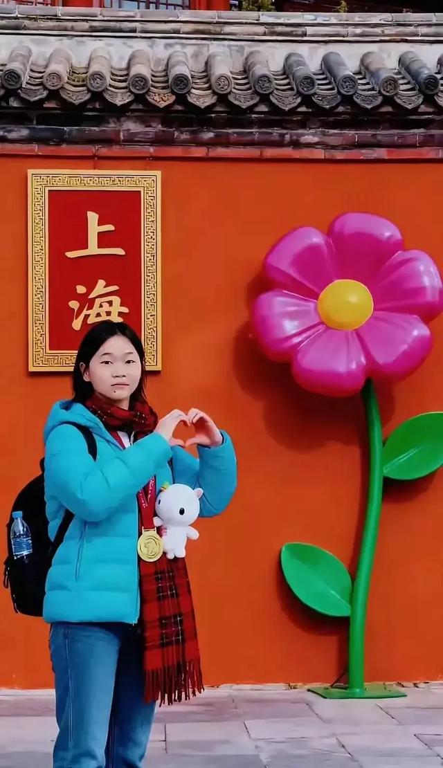 全红婵现在也太好看了吧!18岁长高一截,这才是真·女大十八变